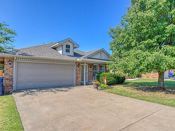 3rd image of 8500 SW 46th Pl
