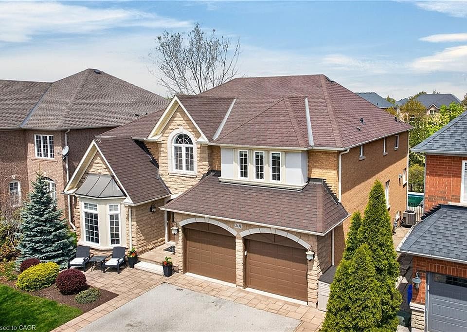 1st image of 2431 Castlebrook Rd