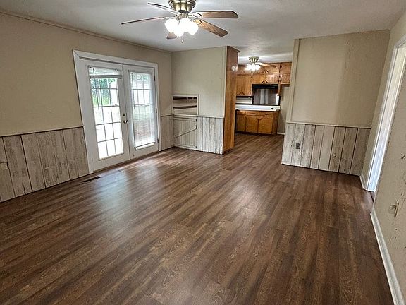 2nd image of 495 Becky Allen Cir