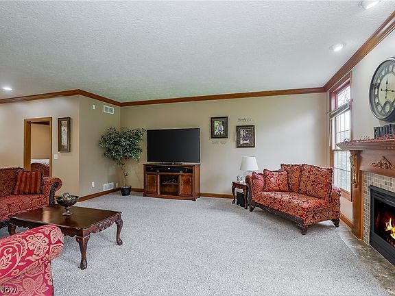 5th image of 5335 Barnhill St