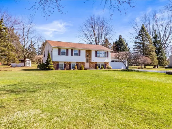 5800 Ontario Center Rd, Ontario, NY 14519