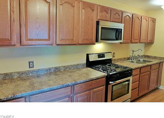 2nd image of 25910 Benton Ave