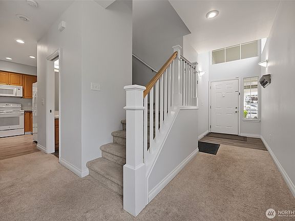 2nd image of 13000 Admiralty Way #J101