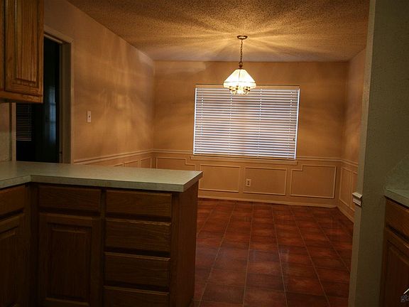 5th image of 150 Briarwood Ct