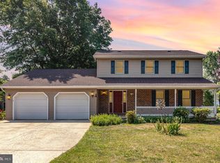 4 Greenfield Dr, Middletown, PA 17057