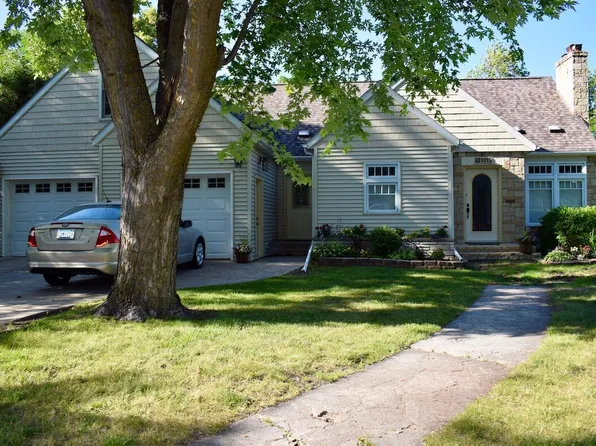1215 Taft St E, Thief River Falls, MN 56701
