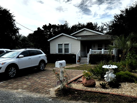 2nd image of 315 Hibiscus Dr