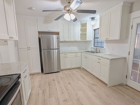 5th image of 101 W Flynn Ave