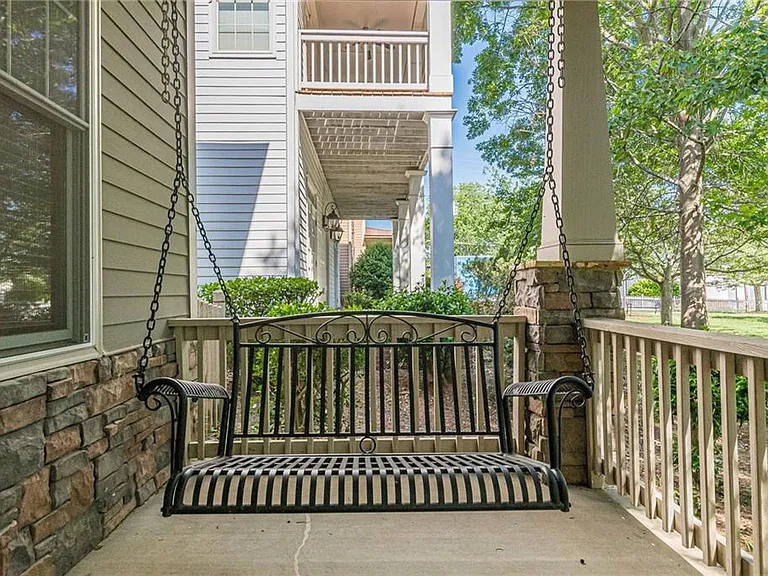 1645 Woodward Way — Photo 11
