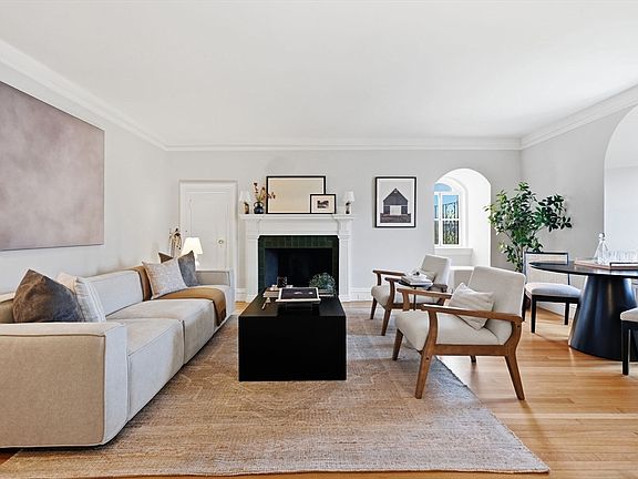 2nd image of 334 Beacon St APT 10