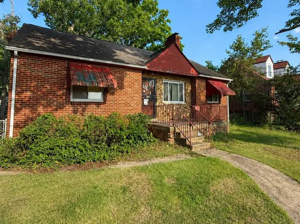 5818 Black Hawk Dr, Oxon Hill, MD 20745