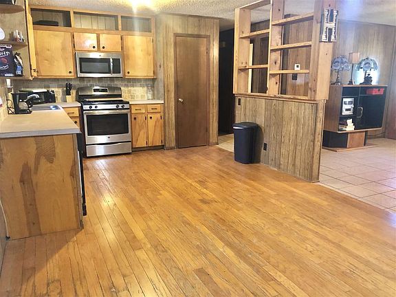 5th image of 414 N Heights Blvd