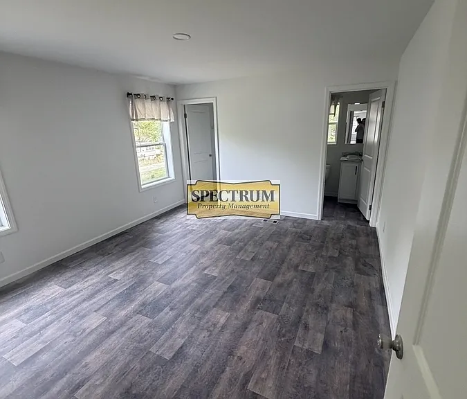 17 Donald St #1 — Photo 3