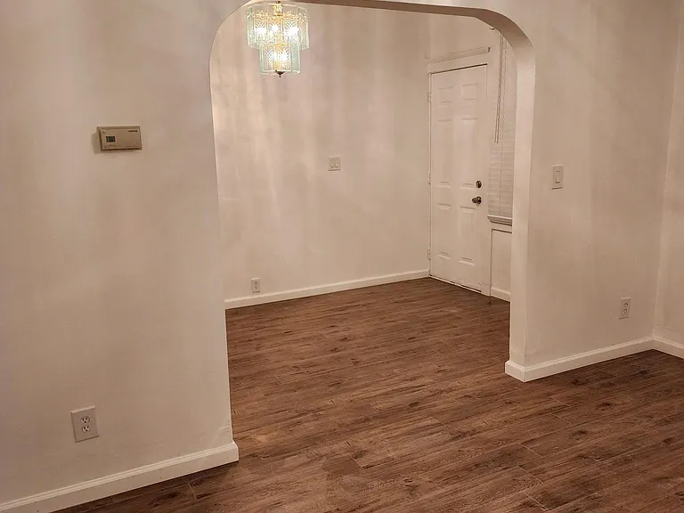 2699 Whalen St #1 — Photo 15