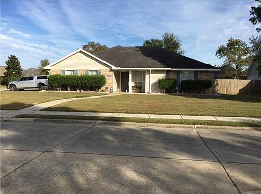 1st image of 13104 Woodbridge Ct
