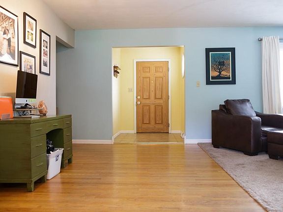 3rd image of 25941 Meadow Oak Ln