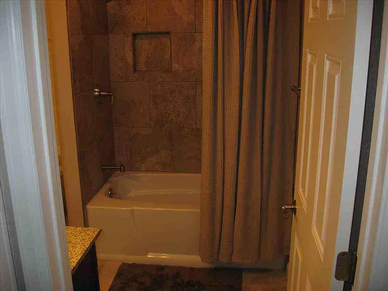 7808 Costigan Ave — Photo 10