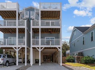 201 Greenville Ave #2, Carolina Beach, NC 28428
