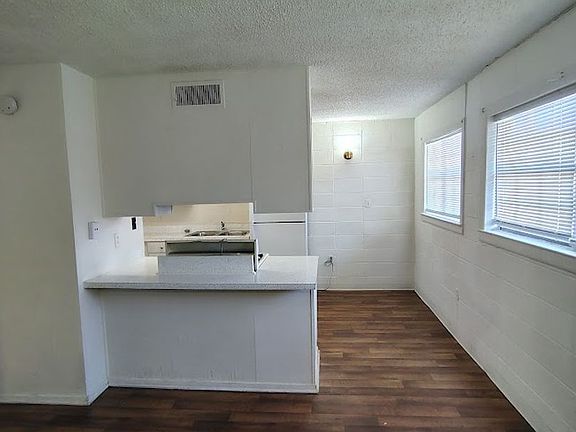 4th image of 7201 Kentucky Ave #12