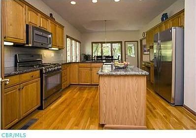 5th image of 3484 Foxcroft Dr
