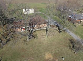10001 Holy Cross Ln, Breese, IL 62230
