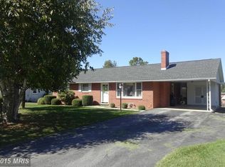 217 Wilkson Ln, Fayetteville, PA 17222