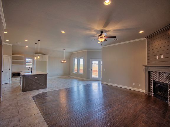 5th image of 18105 Autumn Grove Dr