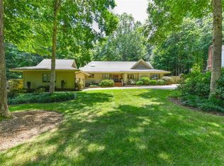 3514 Waldron Dr, Greensboro, NC 27408