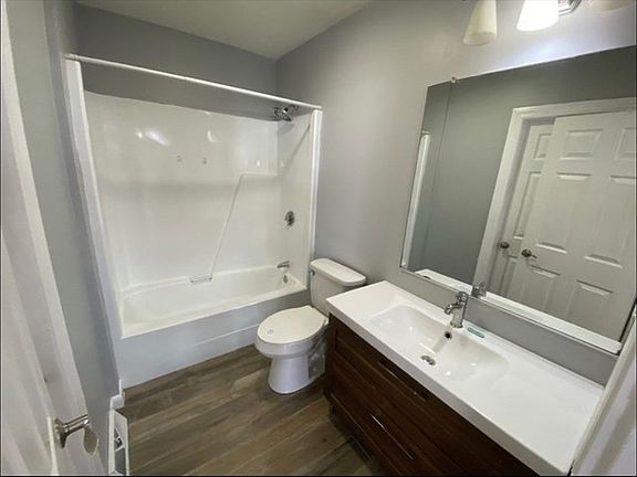 4th image of 600 Cherry St APT B