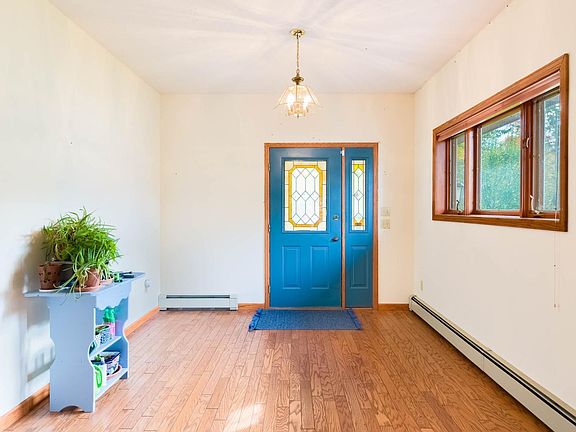5th image of 8906 Eyota Way