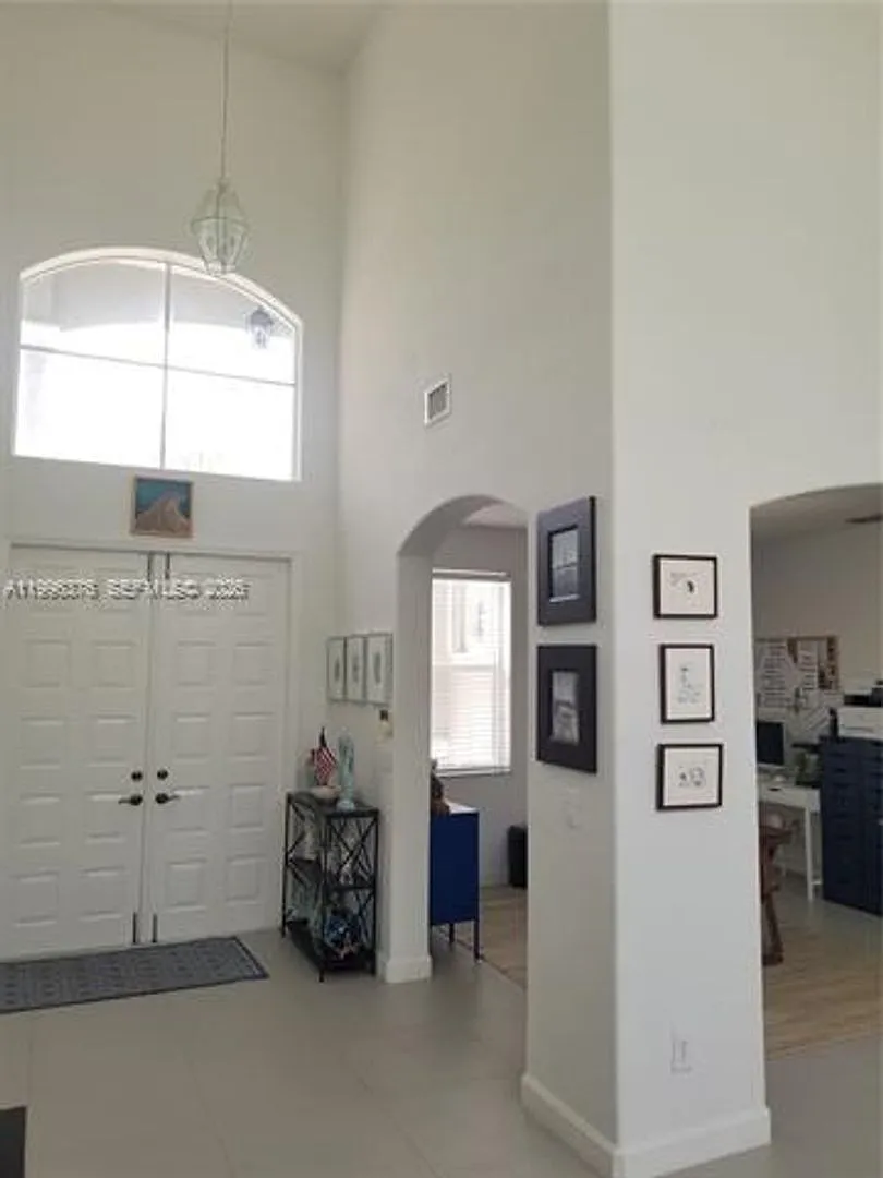 Building Photo - 4719 NW 96th Pl