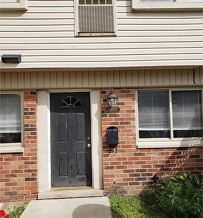 3rd image of 24897 Mayfair St #22