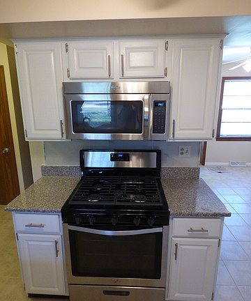 4th image of 393 Knollwood Ct