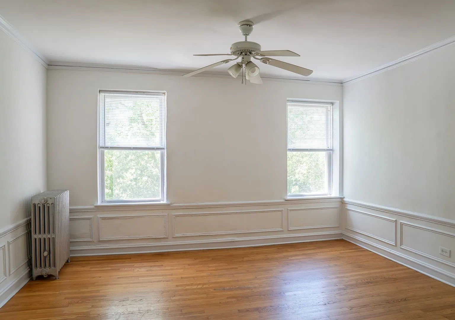 4545 N Beacon — Photo 3