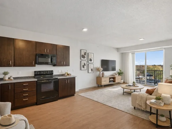 Lake Street Dwelling