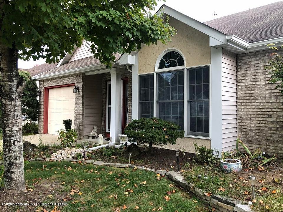 1st image of 2247 S Chanticleer Ct