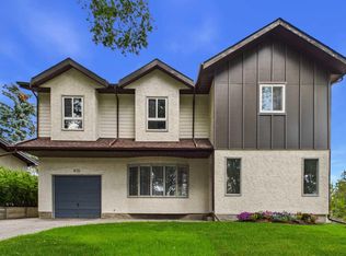 416 Thornhill Pl NW, Calgary, AB T2K2S5