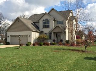 2868 Alex Neal Cir SW, Canton, OH 44706