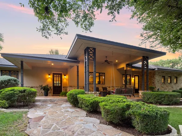 107 BENT OAK DR, Shavano Park, TX 78231