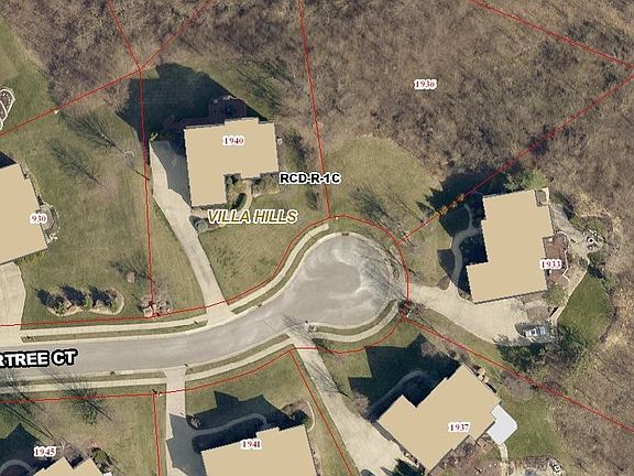 2nd image of 1936 Peartree Ct