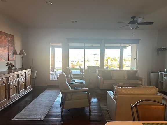 3rd image of 1536 W Heatherglen Dr