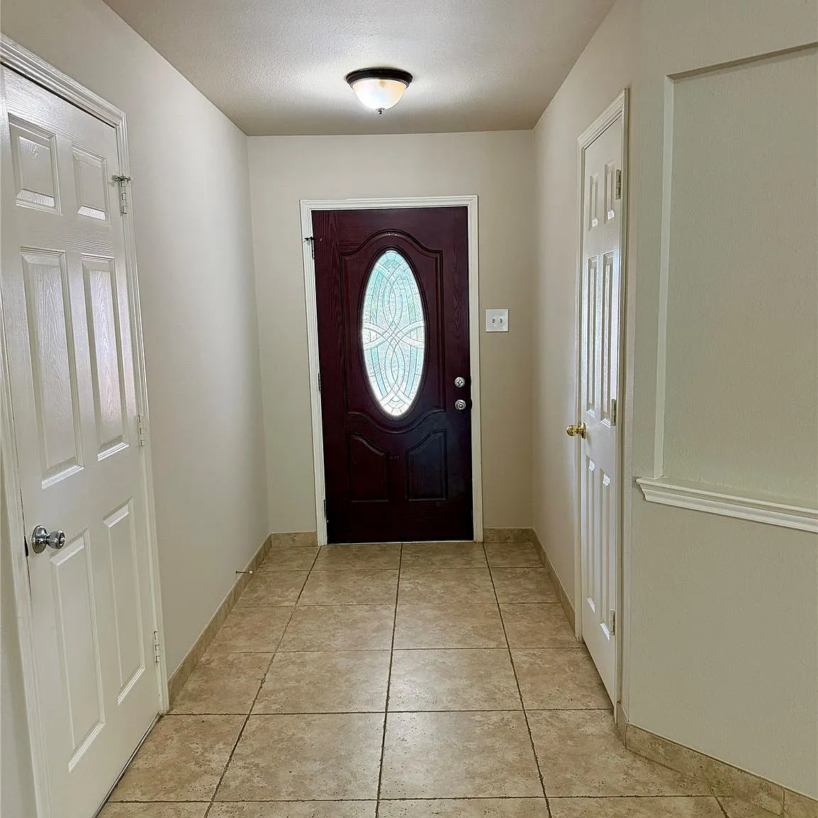 3 bed, 2.5 bath, 1777 sqft, $1,900 — Photo 3