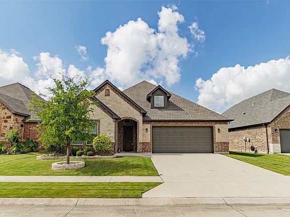 2nd image of 156 Windy Glen Dr