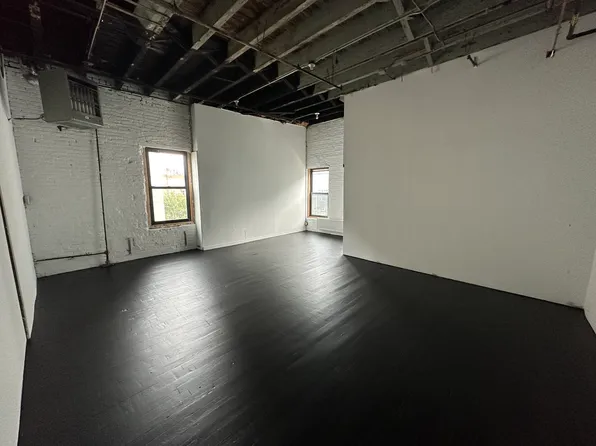 125 Green Street image 1 of 6