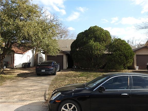 2nd image of 1112-1114 Airline Dr