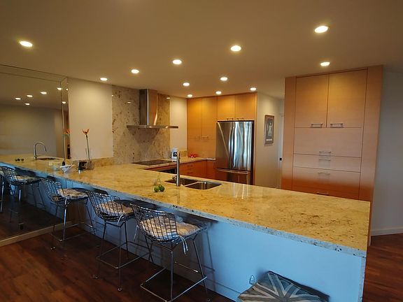 2nd image of 50 Puu Anoano St APT 1104