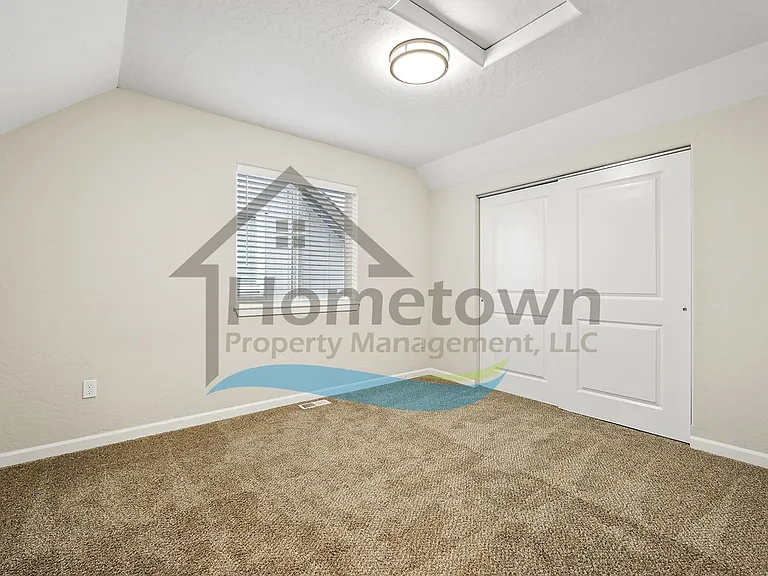 1358 N Sadee Ln — Photo 17