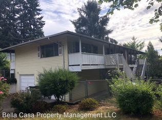 225 NW Ione St #2, Dundee, OR 97115