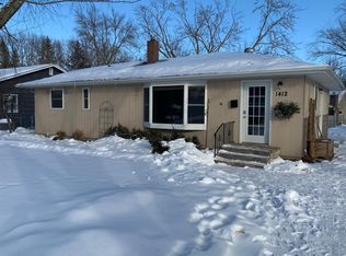 1412 Vista Ln, Willmar, MN 56201