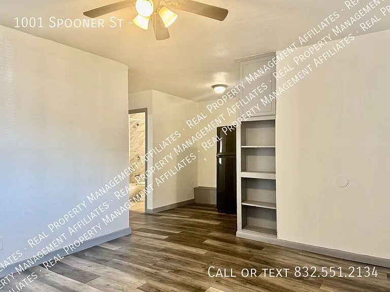 1001 Spooner St #D — Photo 4
